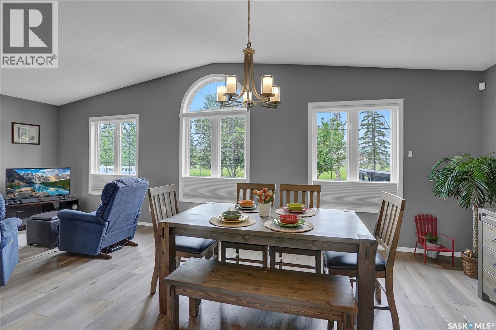 15 Marigold Crescent, Moose Jaw, SK