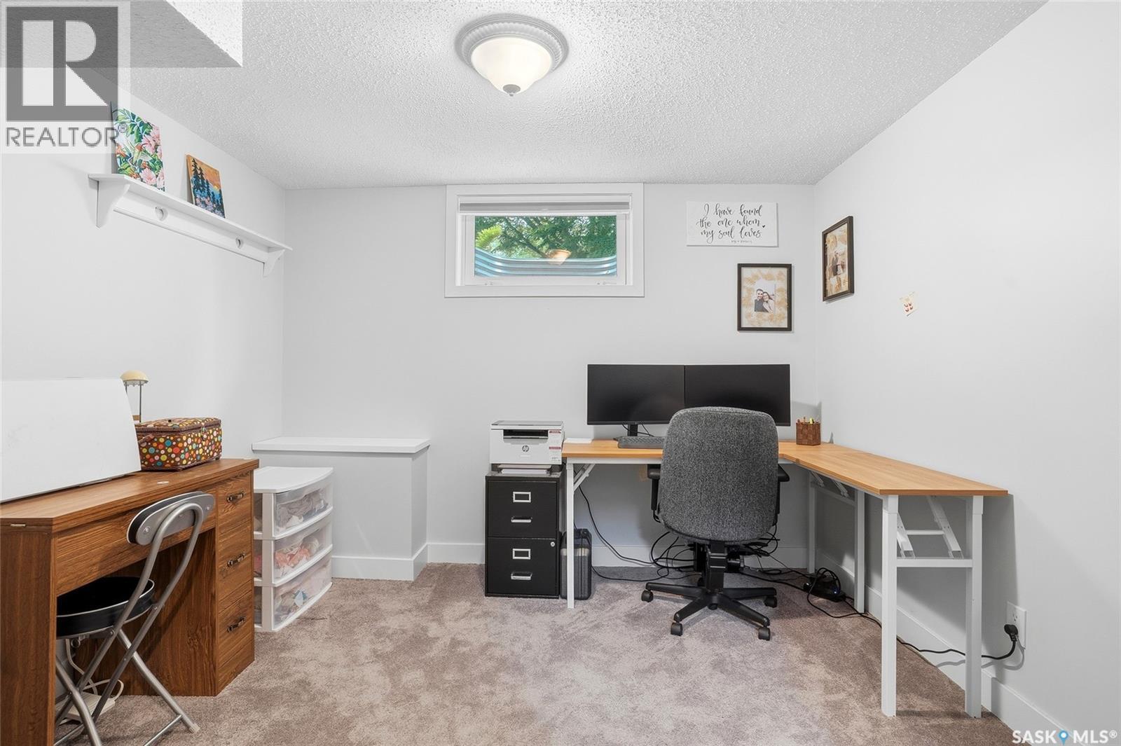 1317 East Centre, Saskatoon, SK