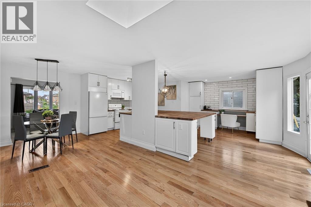 167 Darlington Drive, Hamilton, ON