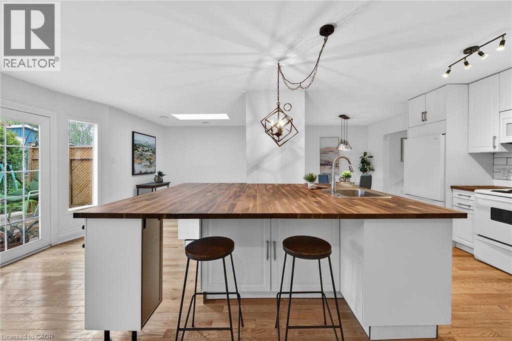 167 Darlington Drive, Hamilton, ON