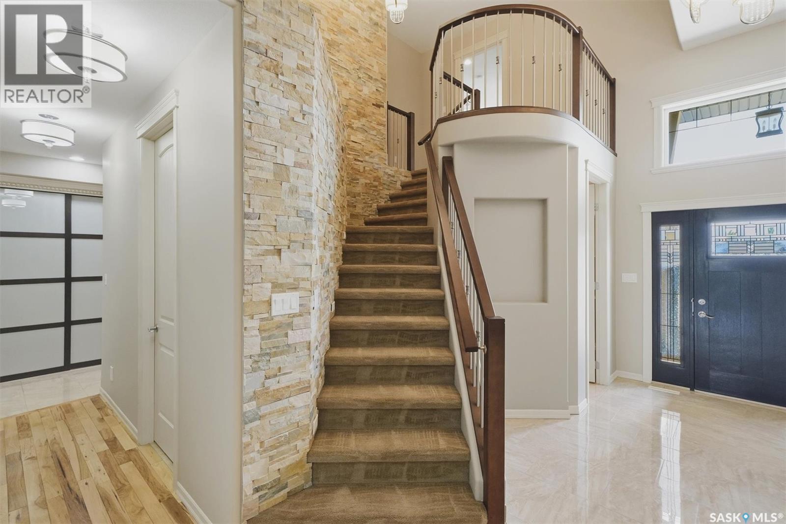 327 Hastings Lane, Saskatoon, SK