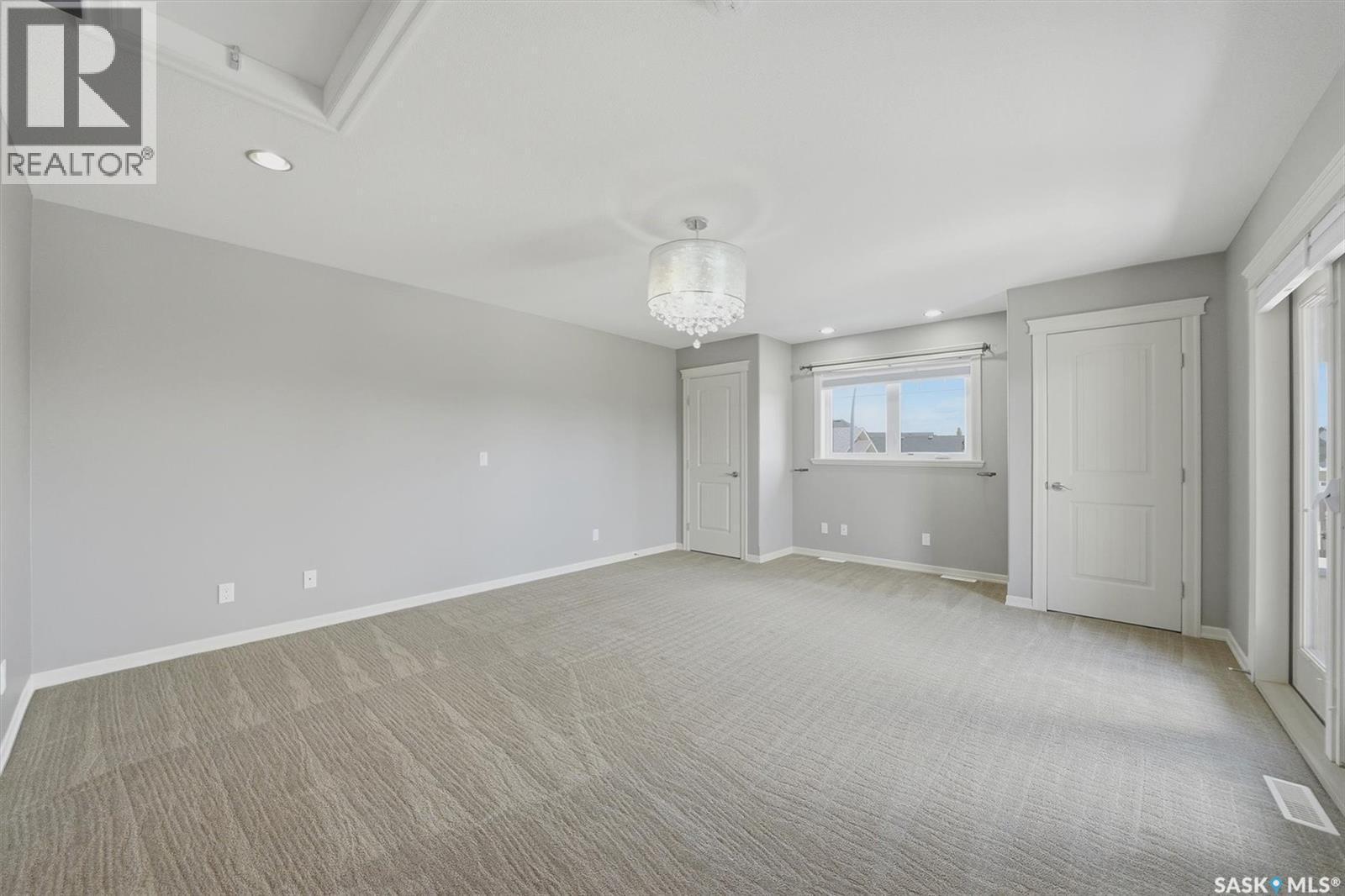 327 Hastings Lane, Saskatoon, SK