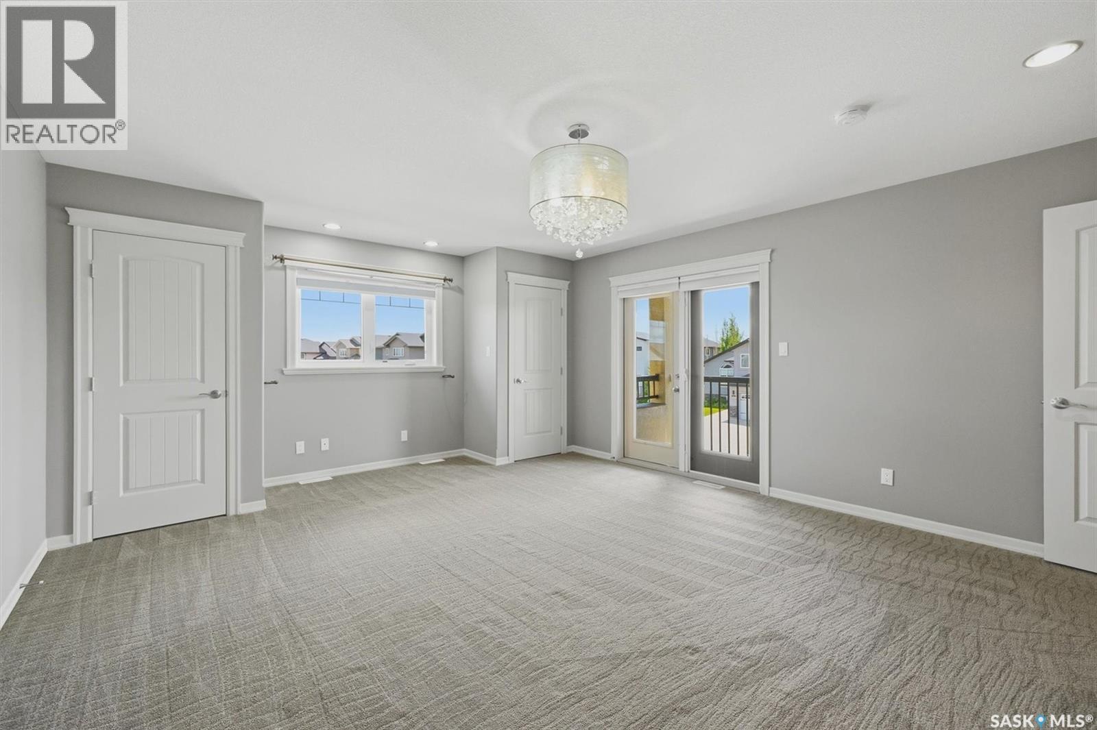 327 Hastings Lane, Saskatoon, SK