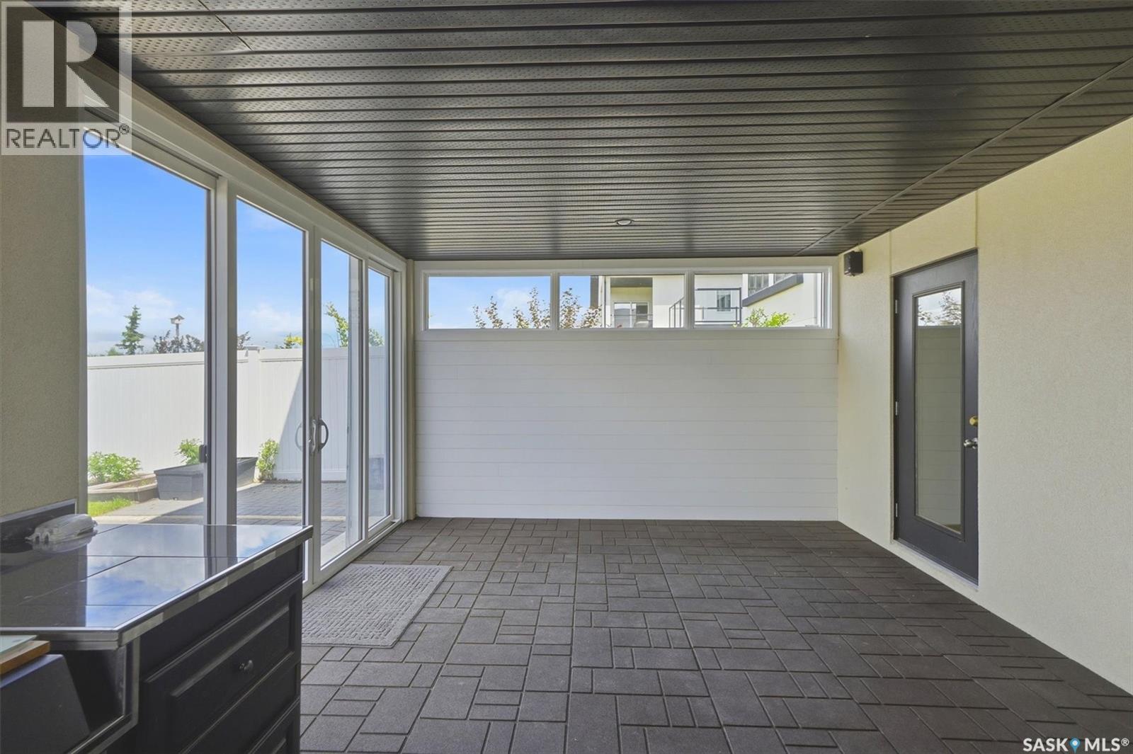 327 Hastings Lane, Saskatoon, SK