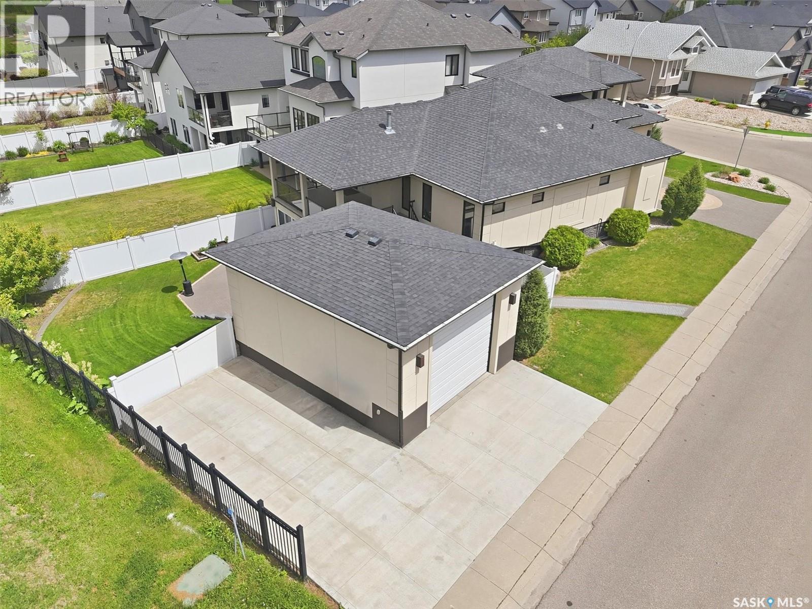 327 Hastings Lane, Saskatoon, SK