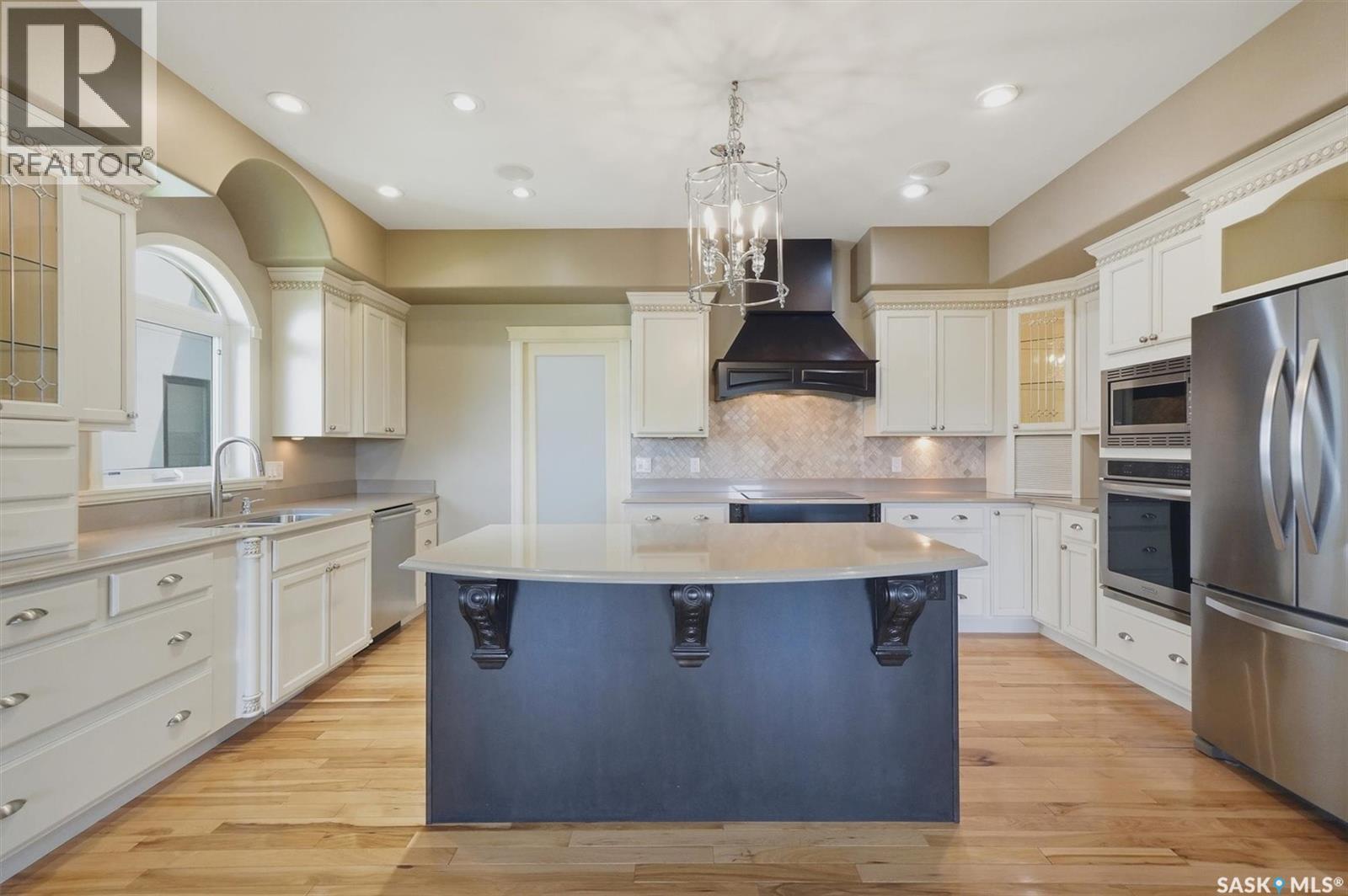 327 Hastings Lane, Saskatoon, SK