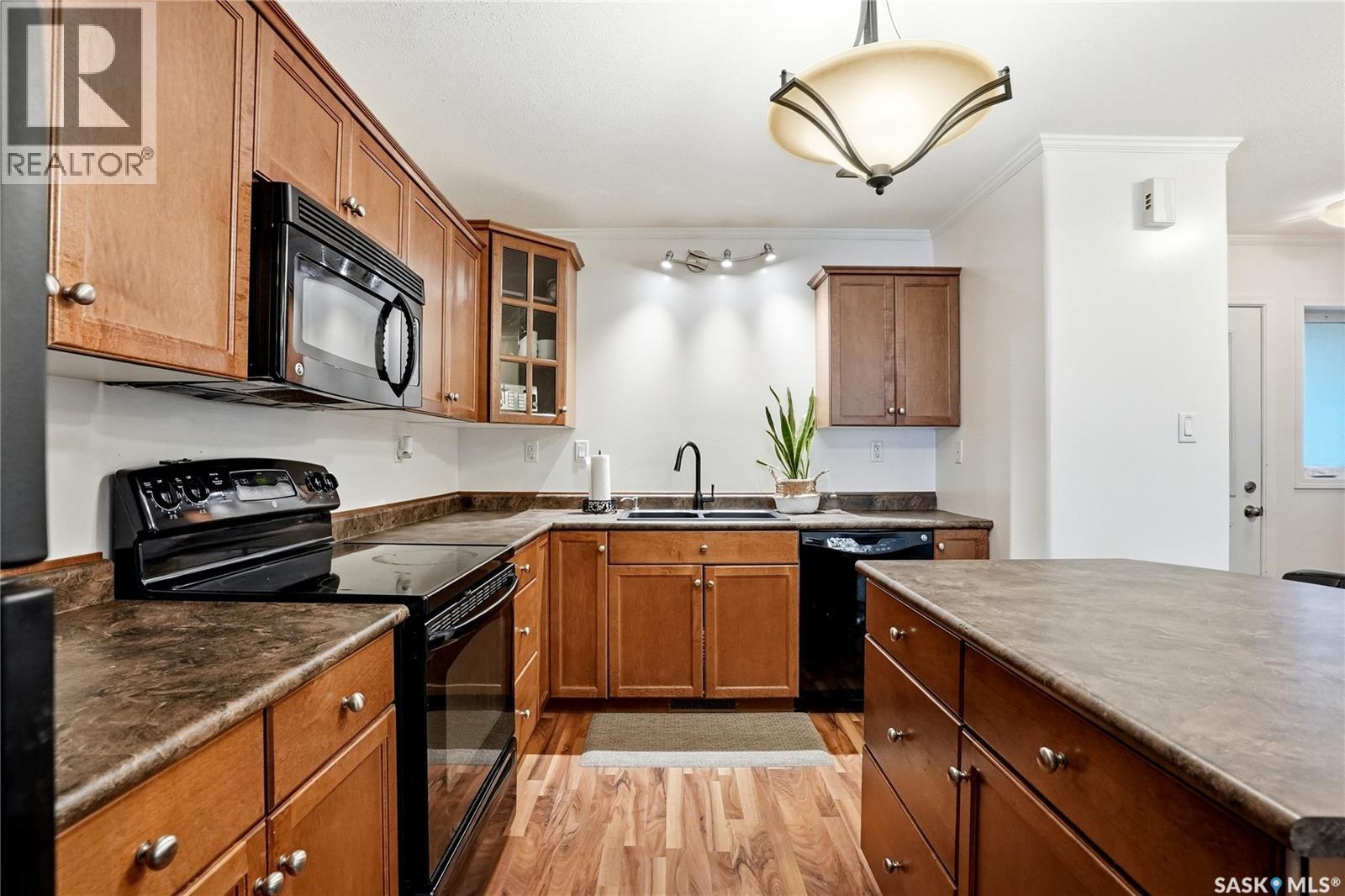 703 715 Hart Road, Saskatoon, SK