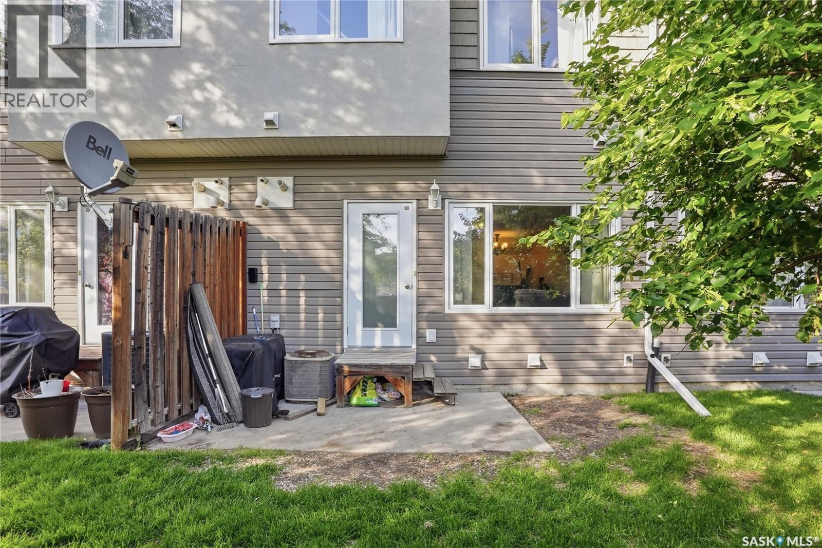 703 715 Hart Road, Saskatoon, SK