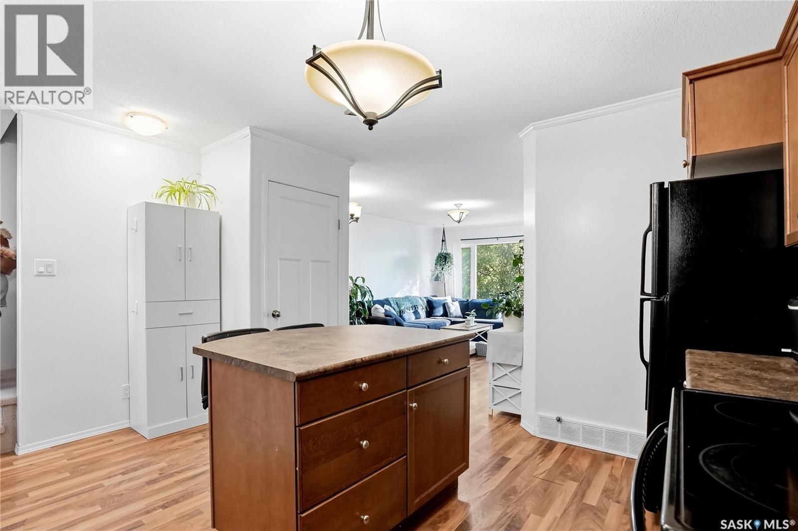 703 715 Hart Road, Saskatoon, SK