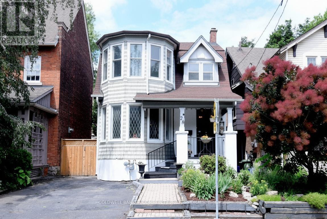 28 St Clair Avenue, Hamilton, ON