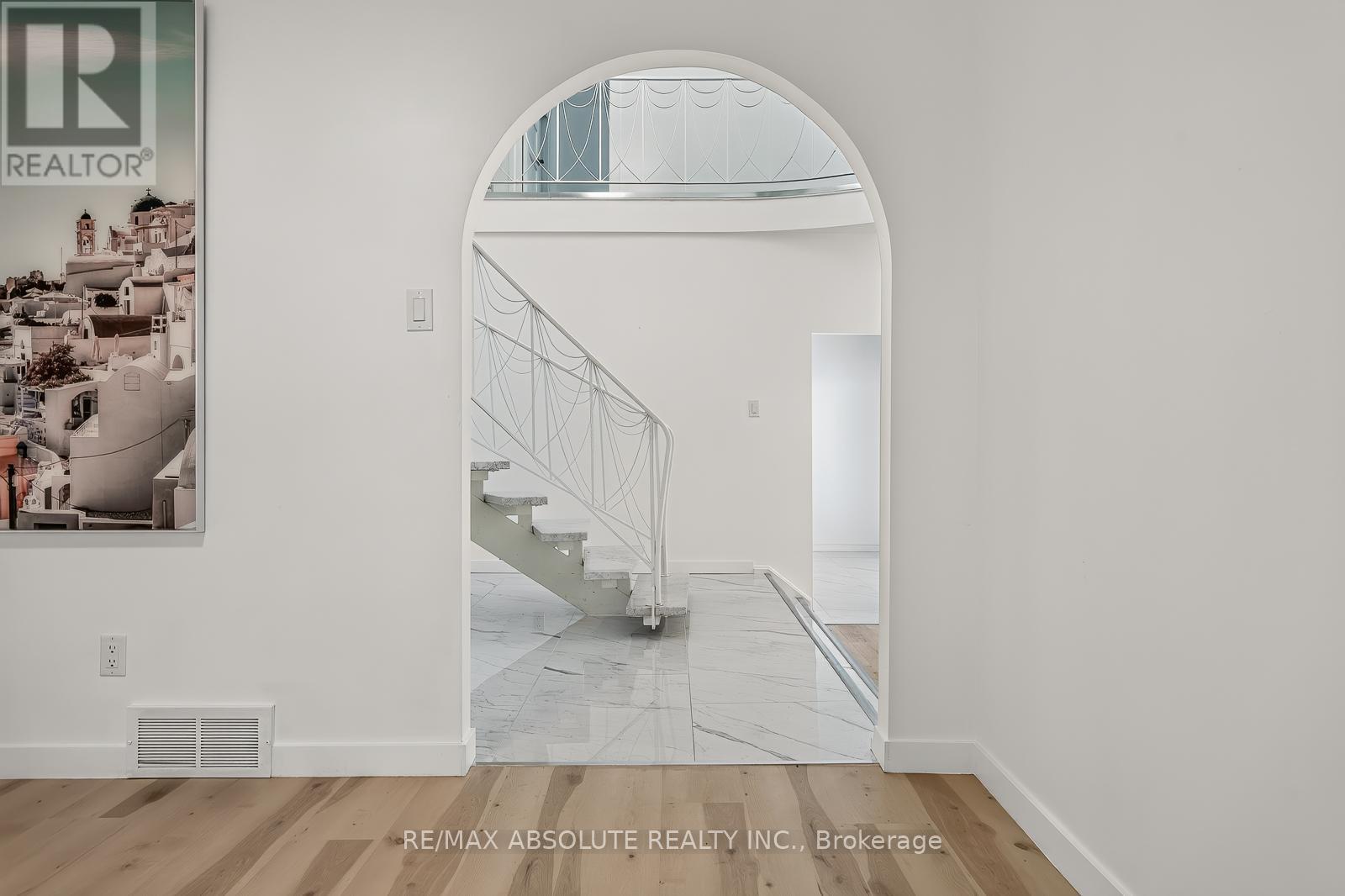 1444 Normandy Crescent, Ottawa, ON - Indoor Photo Showing Other Room