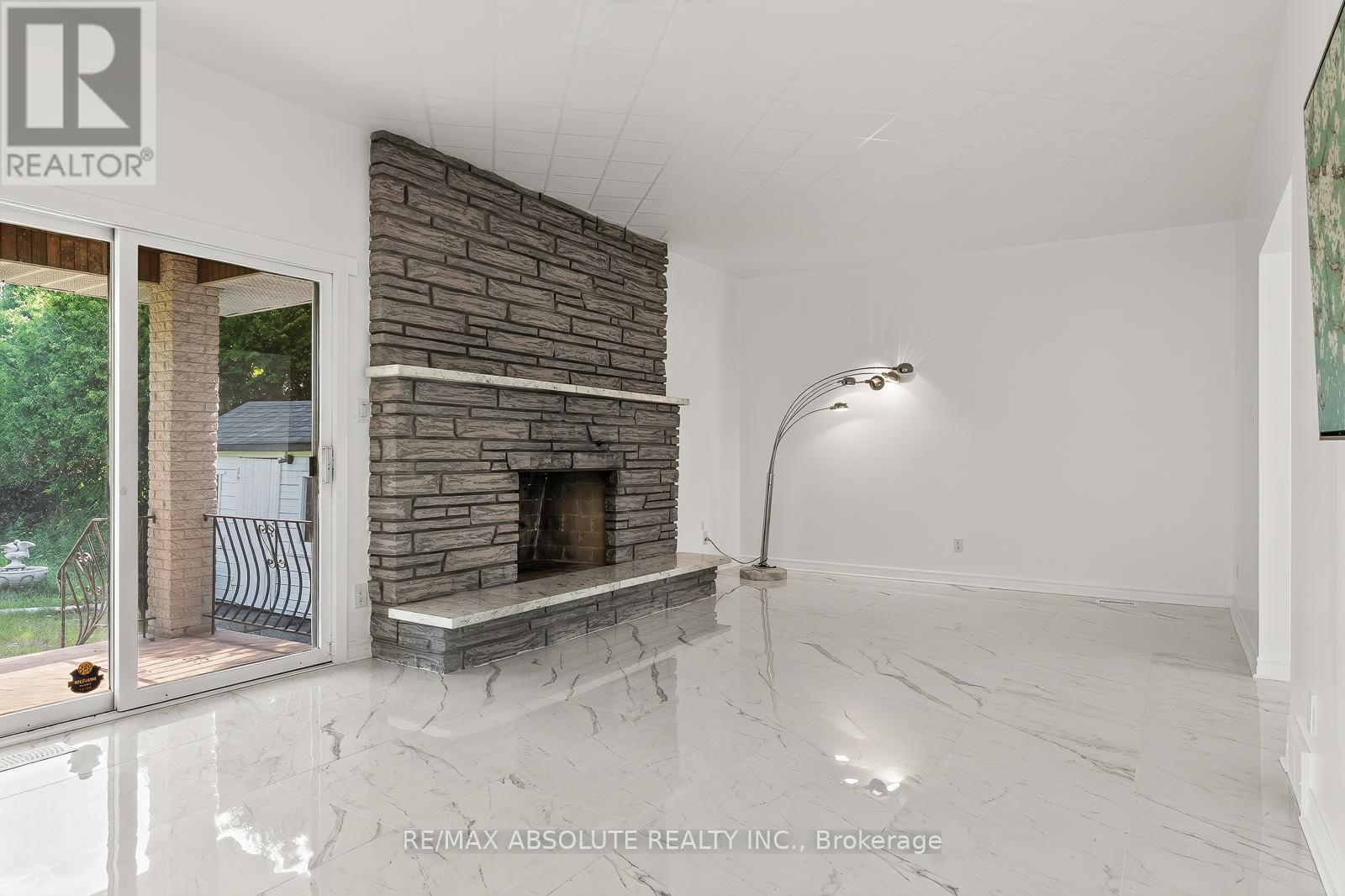 1444 Normandy Crescent, Ottawa, ON - Indoor With Fireplace