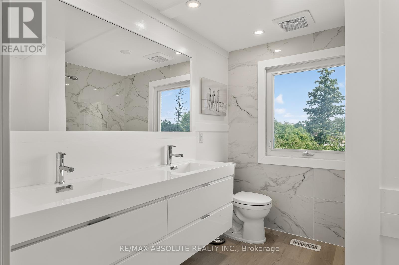 1444 Normandy Crescent, Ottawa, ON - Indoor Photo Showing Bathroom