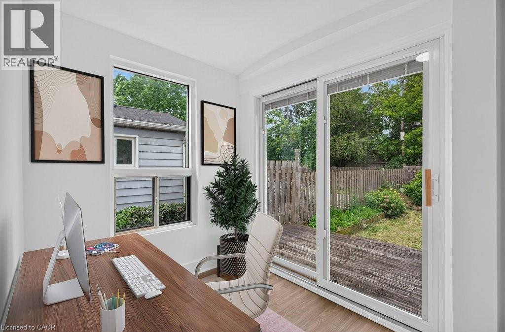 21 East Bend Avenue N, Hamilton, ON