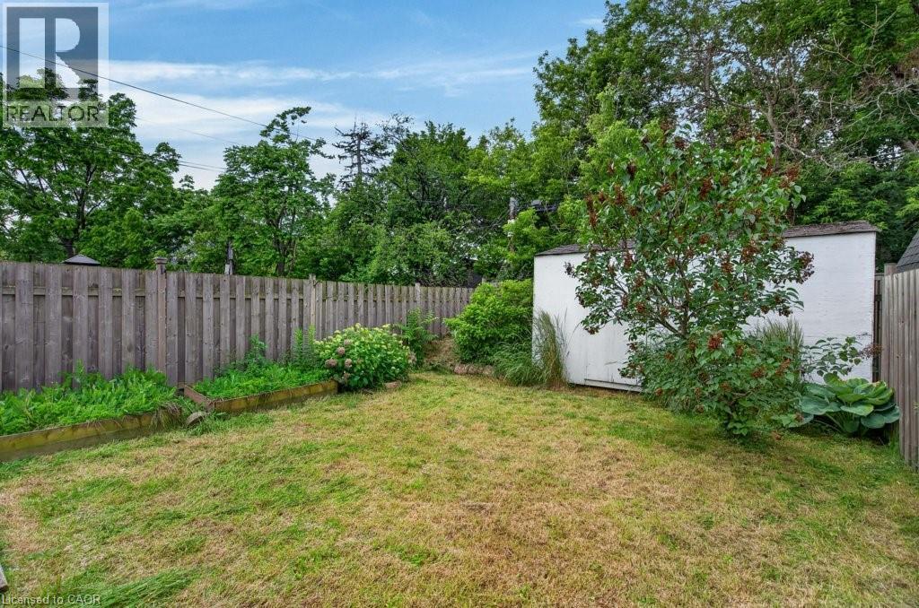 21 East Bend Avenue N, Hamilton, ON