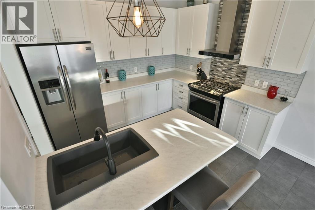 20 Hidden Ridge Crescent, Hannon, ON