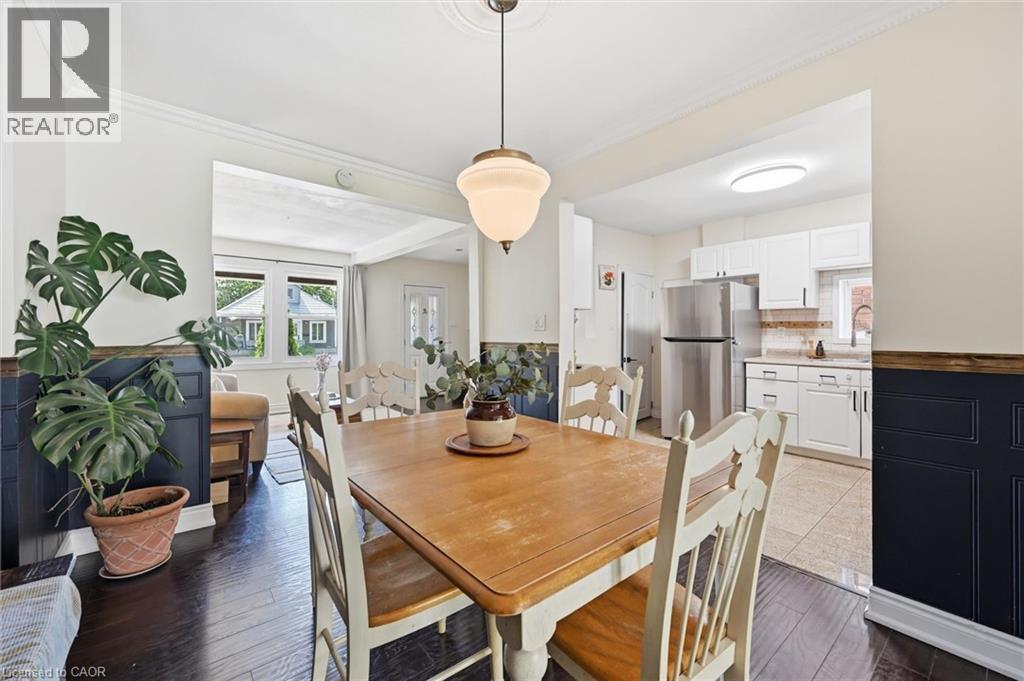 77 Cameron Avenue N, Hamilton, ON