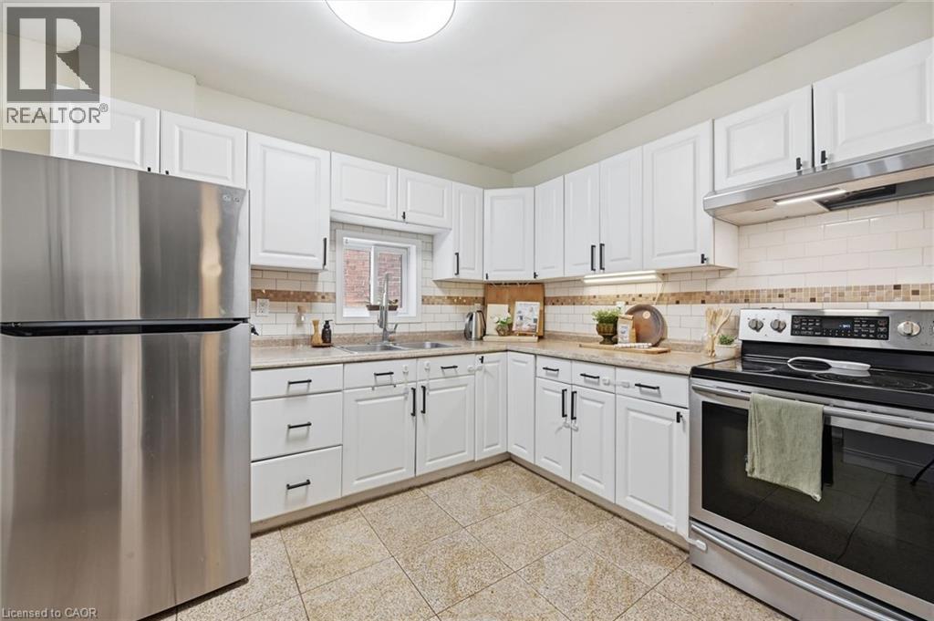 77 Cameron Avenue N, Hamilton, ON