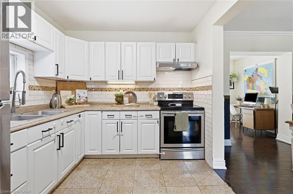 77 Cameron Avenue N, Hamilton, ON