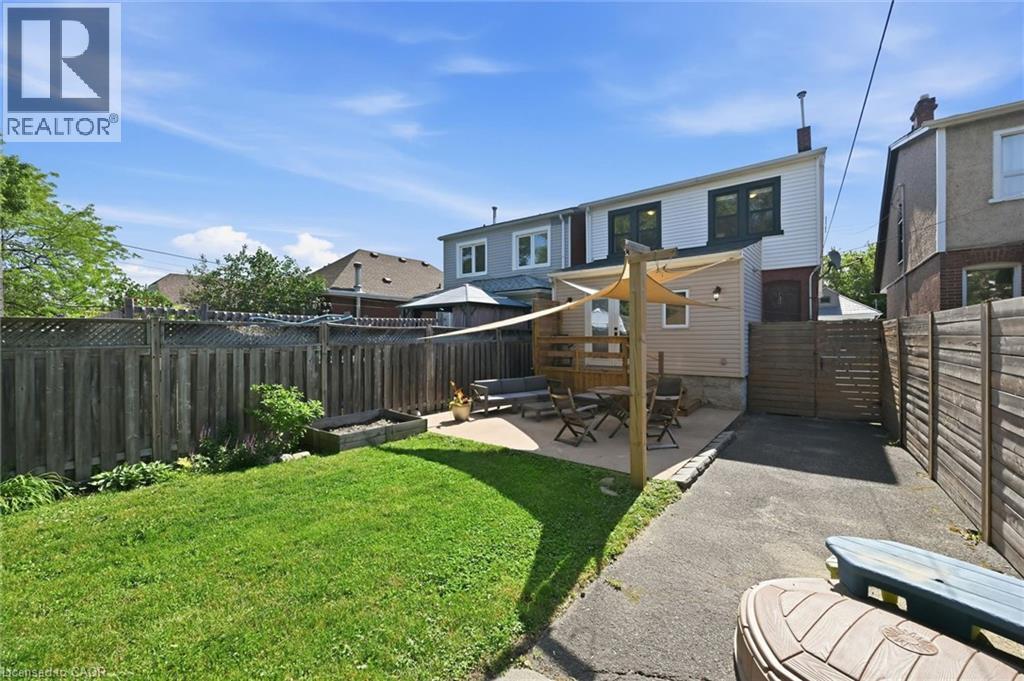 77 Cameron Avenue N, Hamilton, ON