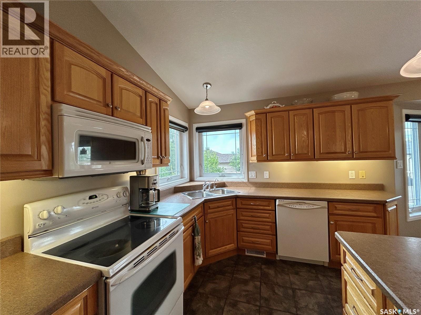 71 Longpre Crescent, Prince Albert, SK