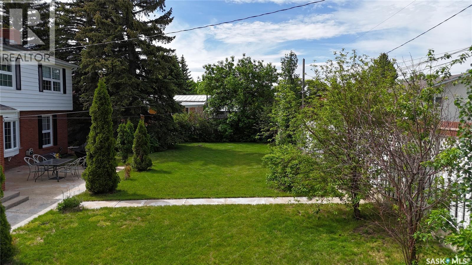 940 9Th Avenue Ne, Swift Current, SK
