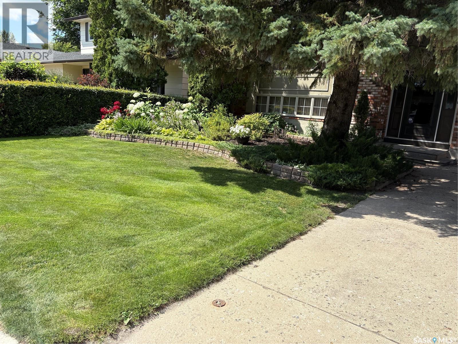 755 Trent Crescent, Saskatoon, SK