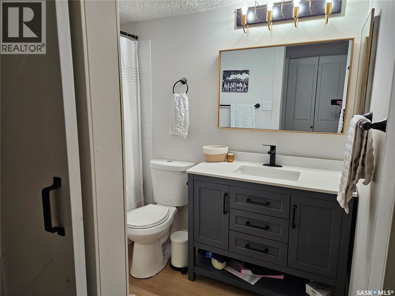 207 512 4Th Avenue N, Saskatoon, SK