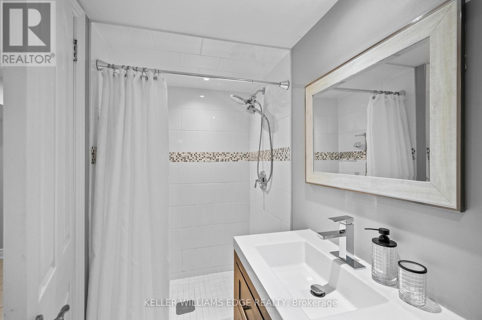 1589 Crediton Parkway, Mississauga, ON