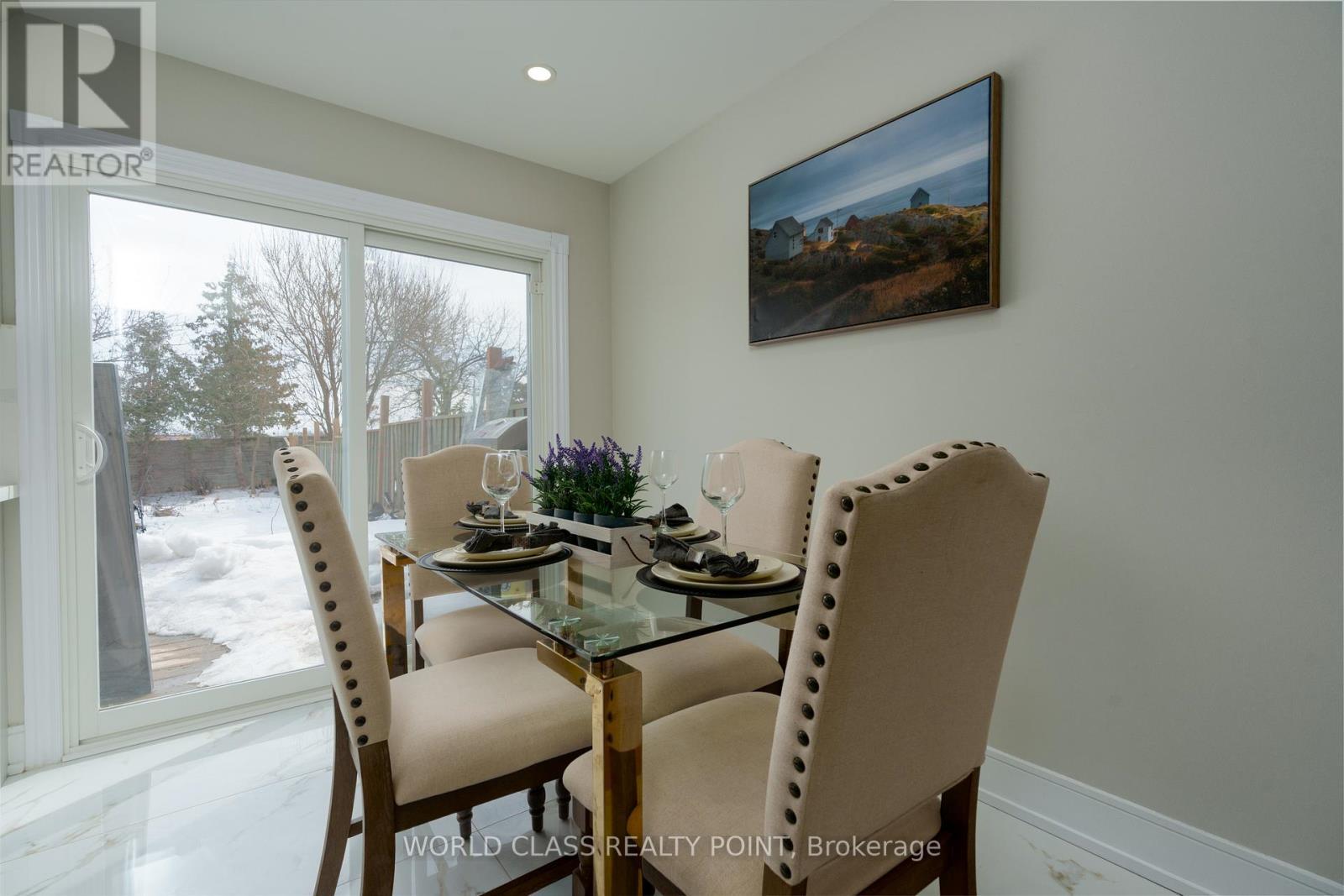 4272 Sawmill Valley Drive, Mississauga, ON