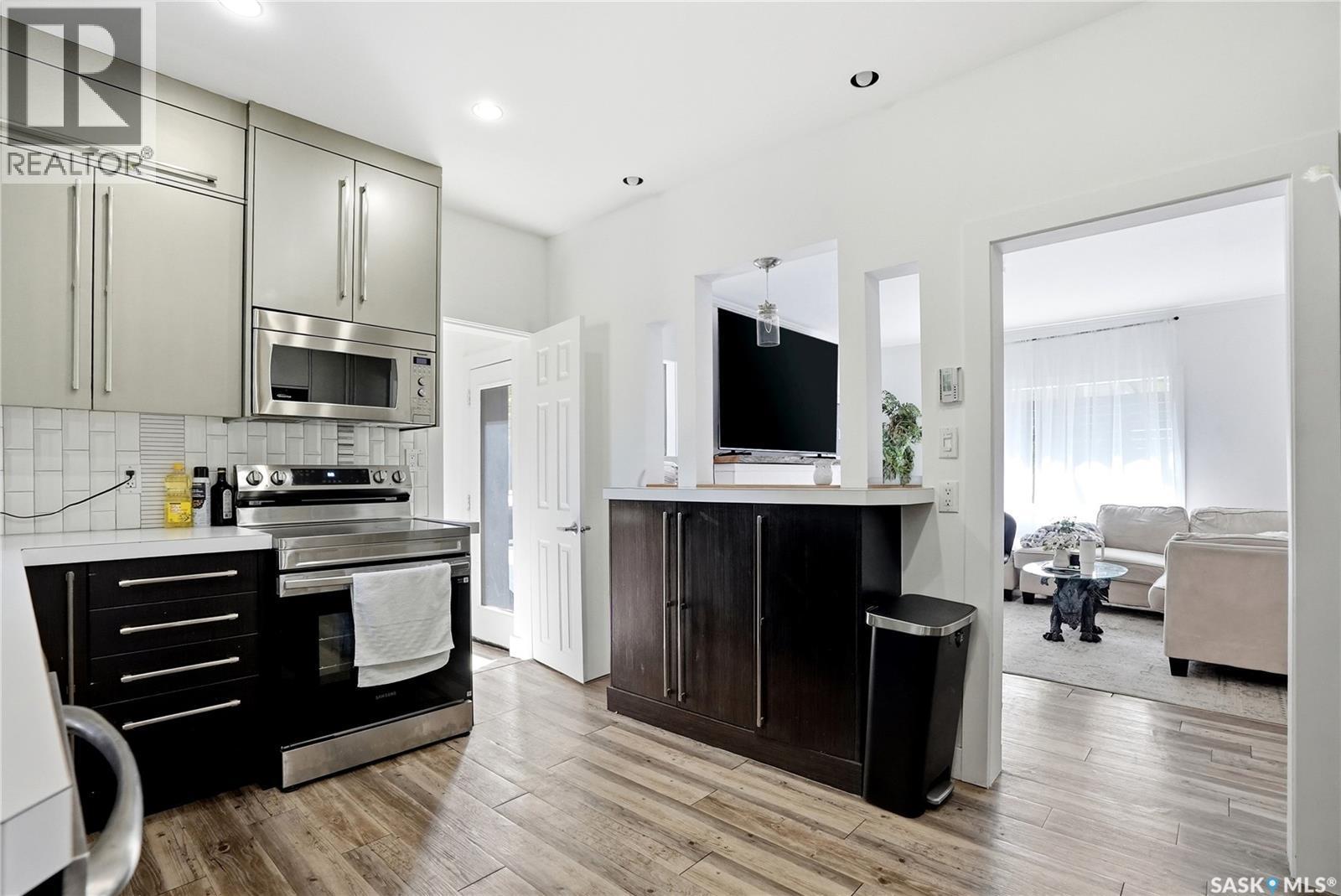 305 Adelaide Street E, Saskatoon, SK