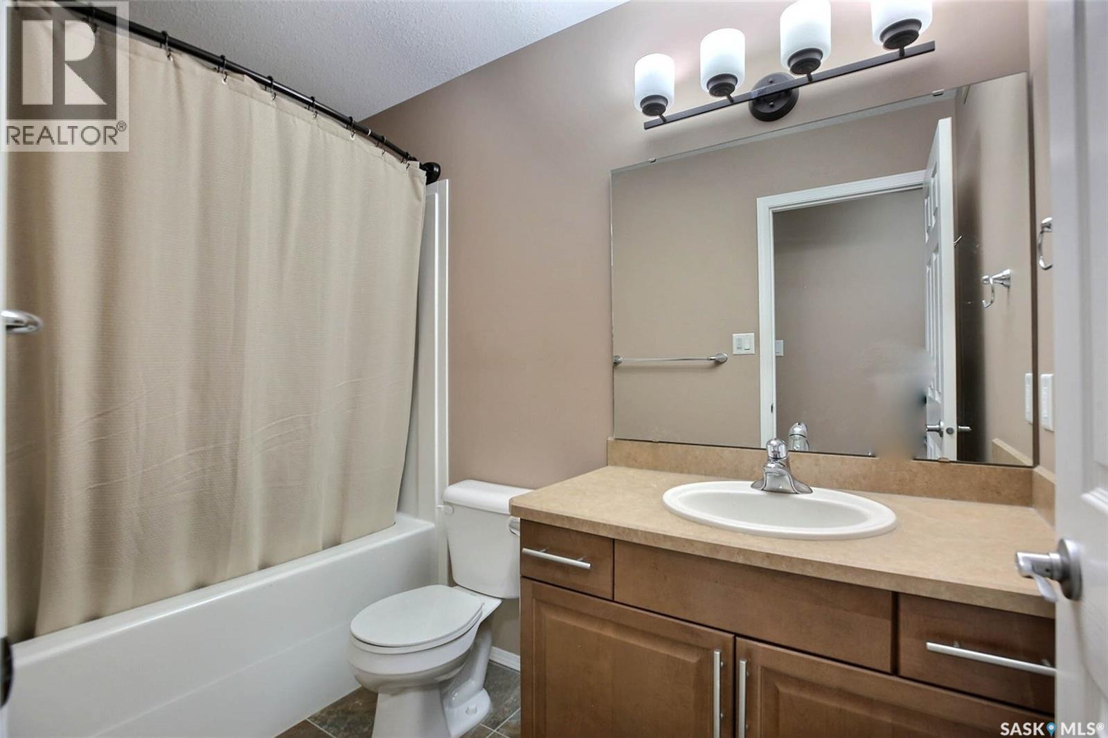 7218 Wascana Cove Way, Regina, SK