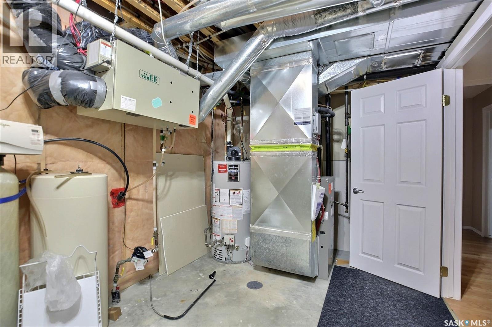 7218 Wascana Cove Way, Regina, SK
