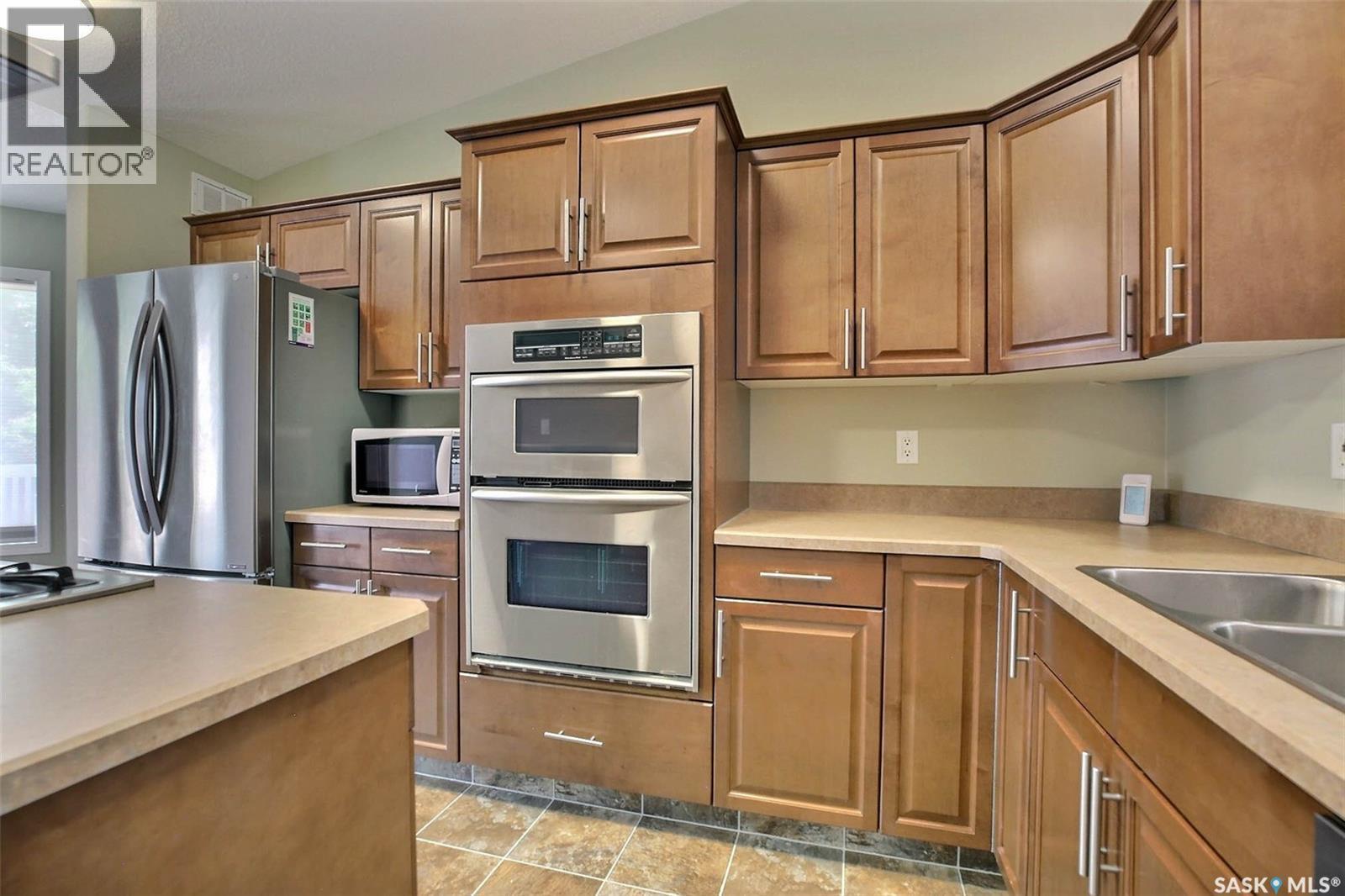 7218 Wascana Cove Way, Regina, SK