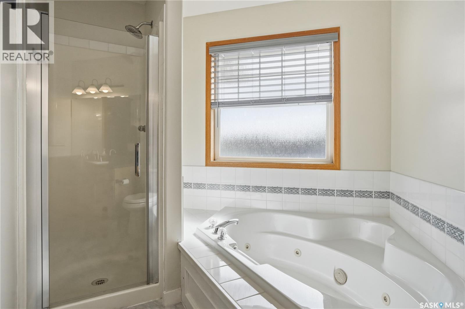 1663 Fenwick Crescent N, Regina, SK