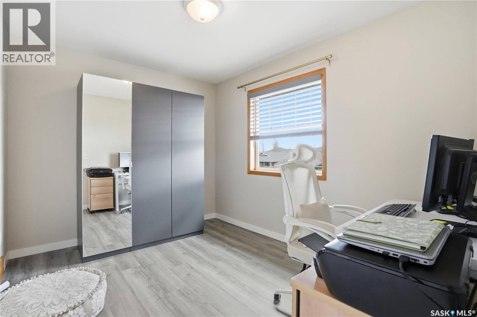 1663 Fenwick Crescent N, Regina, SK