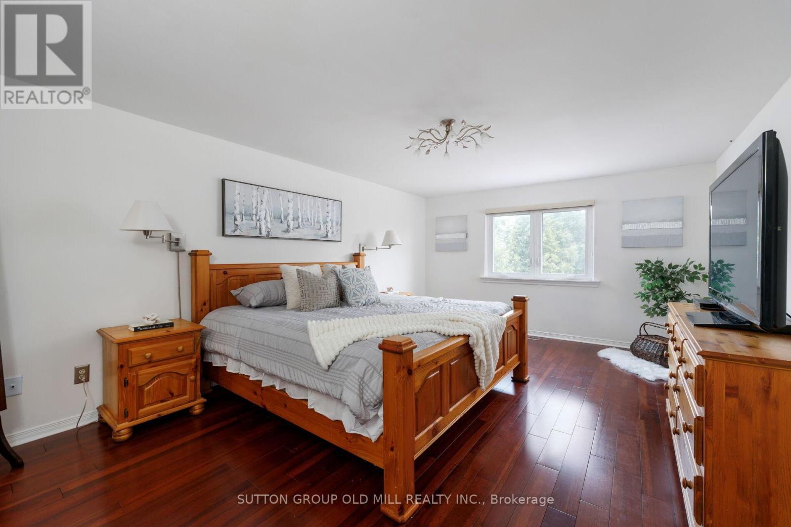 853 Kowal Drive, Mississauga, ON