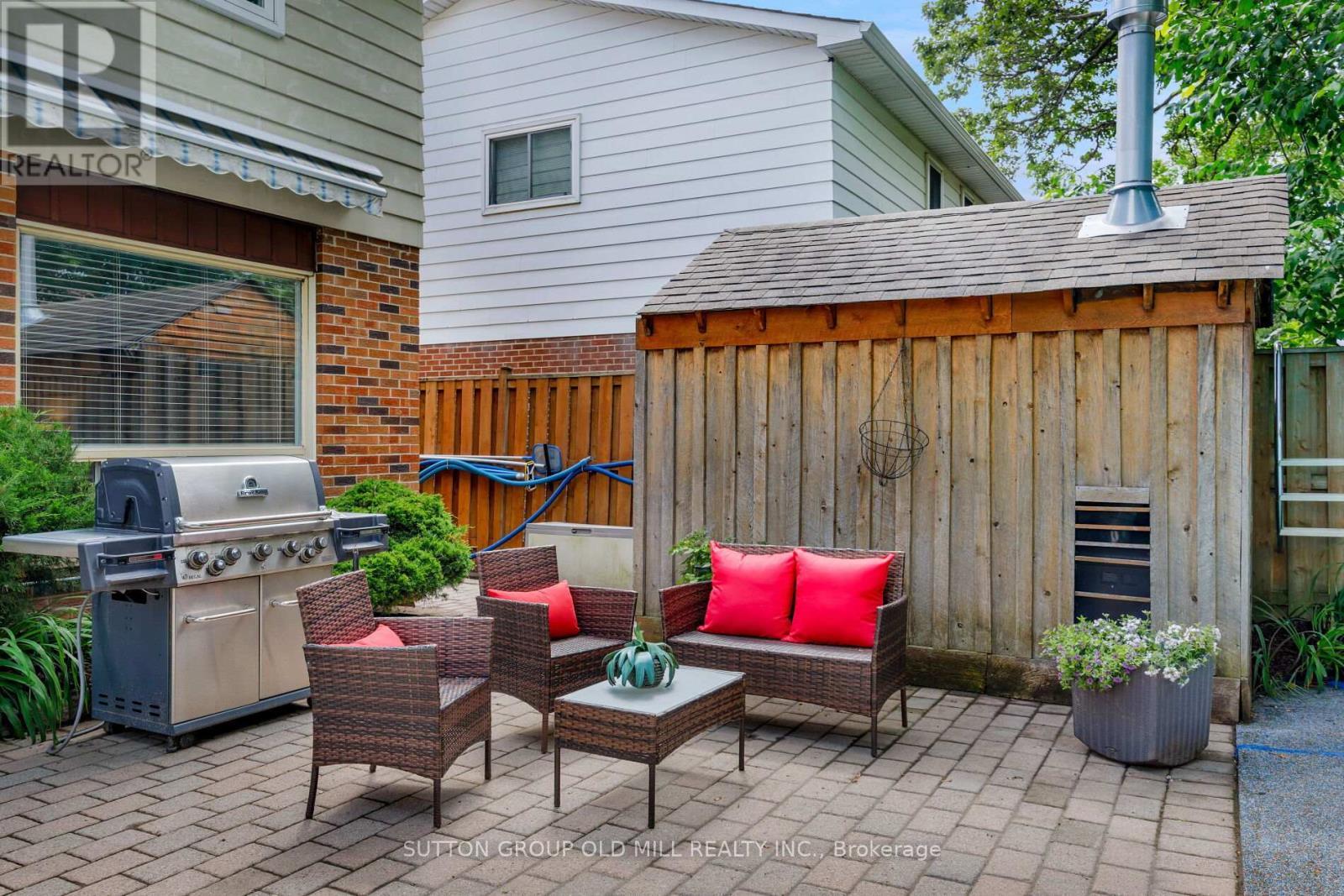 853 Kowal Drive, Mississauga, ON