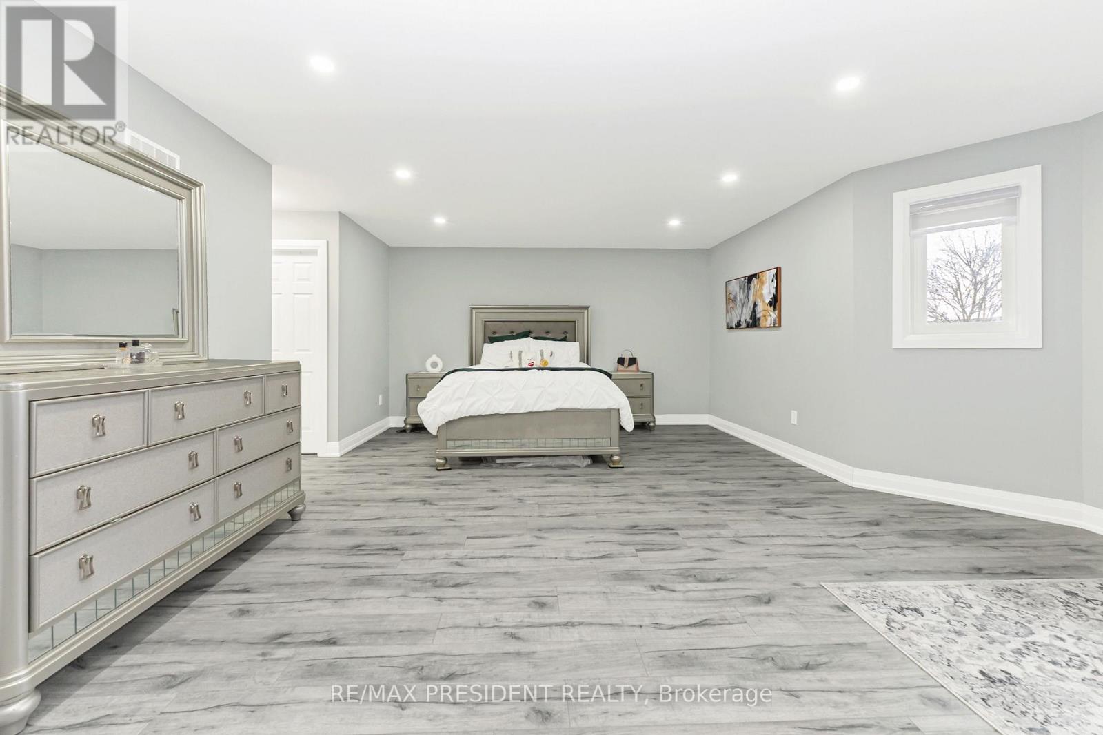 212 Wedgewood Drive, Cambridge, ON