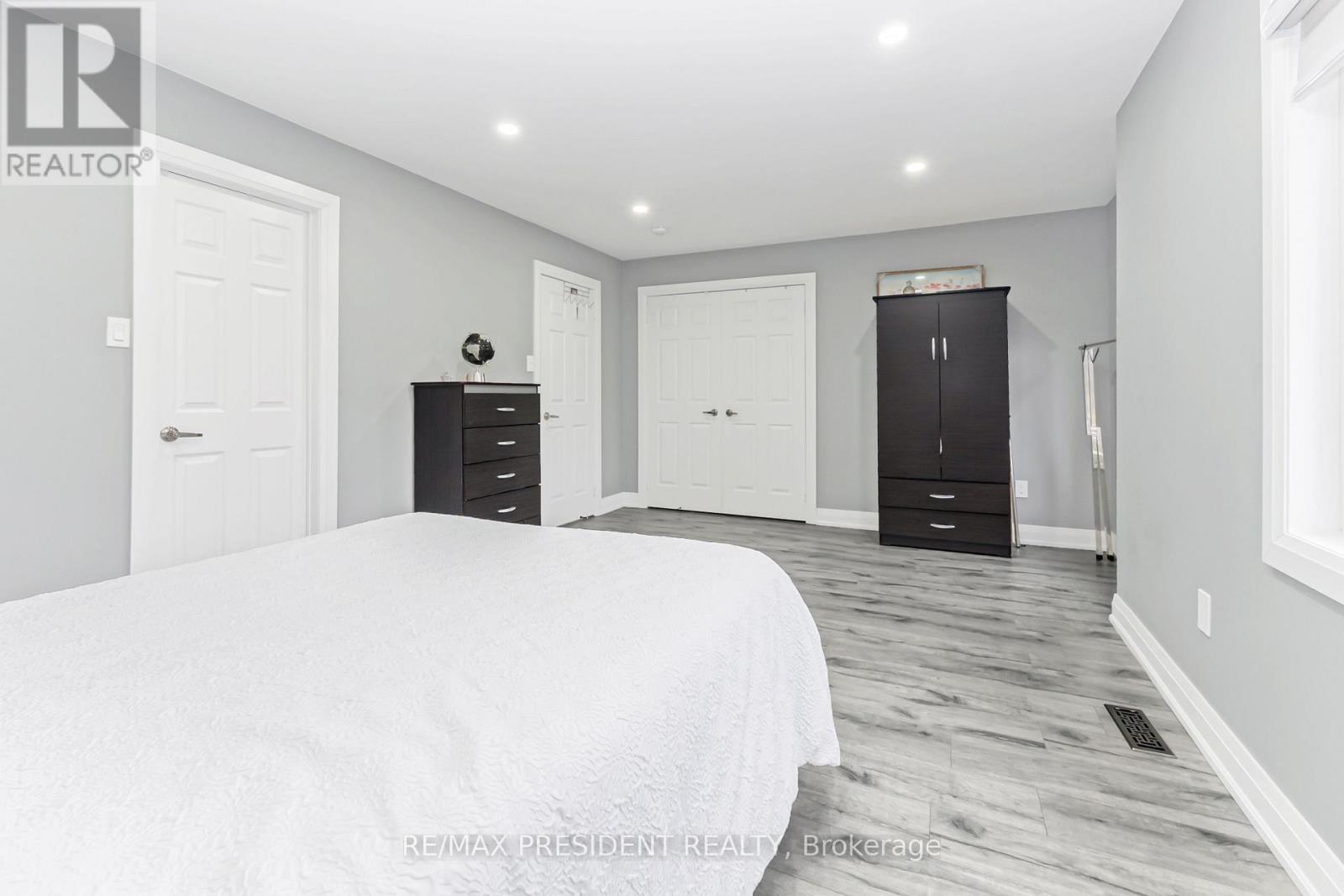 212 Wedgewood Drive, Cambridge, ON