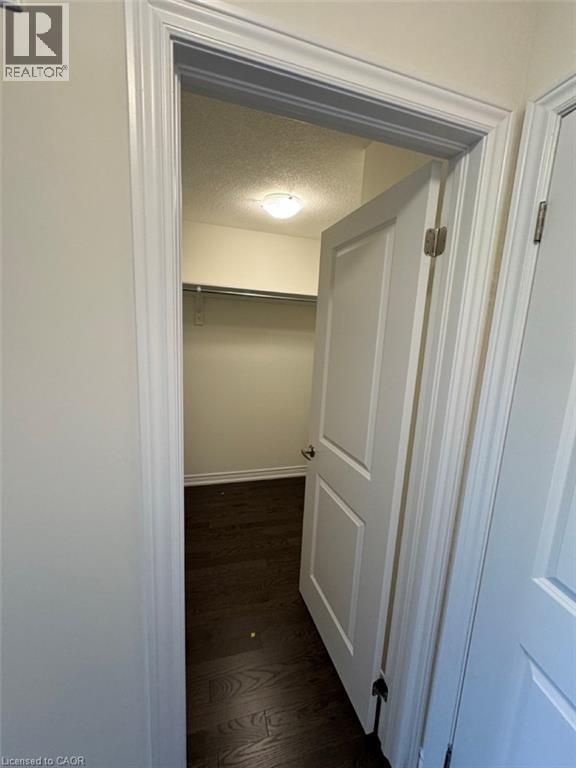 10 Guernsey Drive Unit# Upper, Kitchener, ON