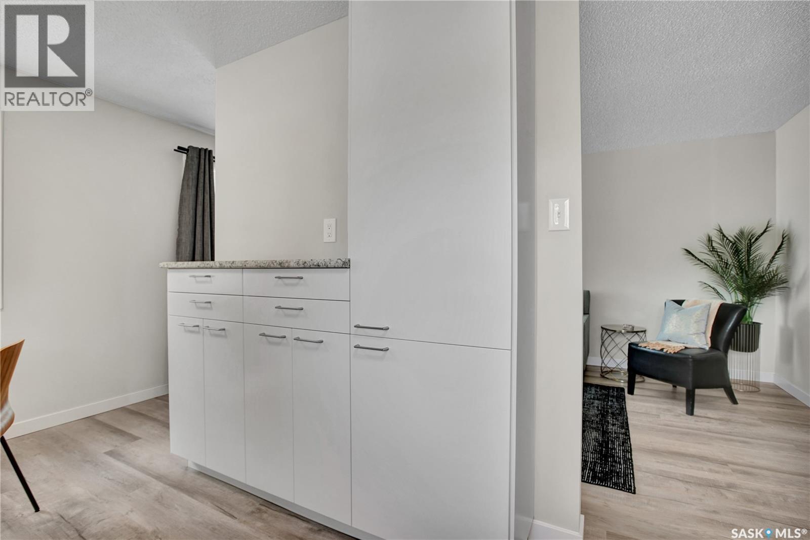 2908-2910 Preston Avenue S, Saskatoon, SK
