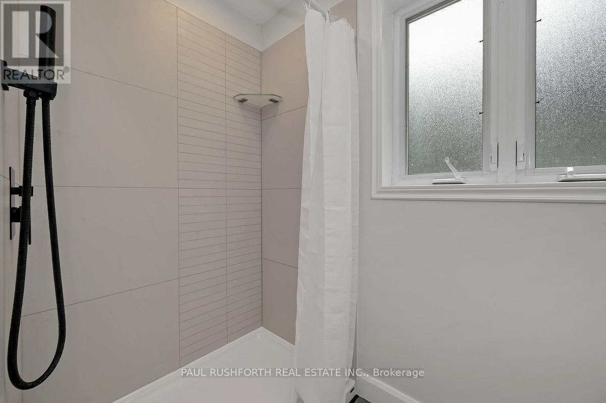 3 Piece Bathroom - 74 Burland Street, Ottawa, ON
