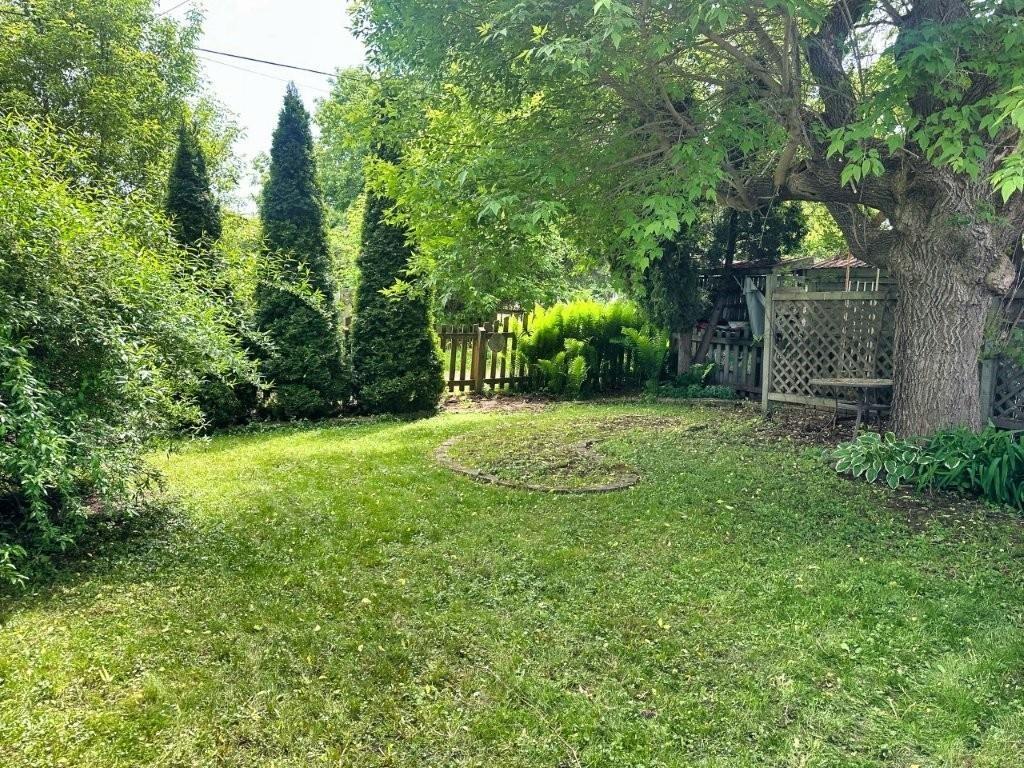 242 Empire Ave, Thunder Bay, ON