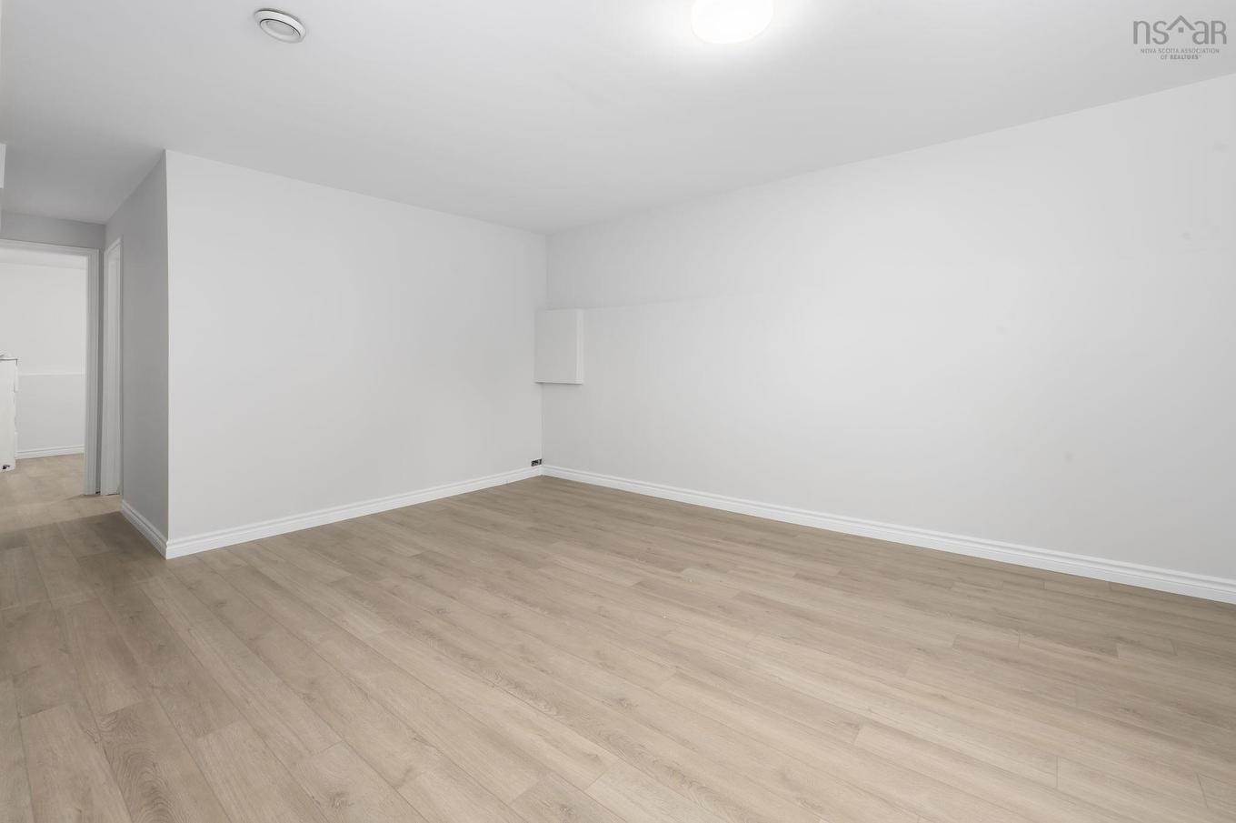 186 Avenue Du Portage, Dartmouth, NS