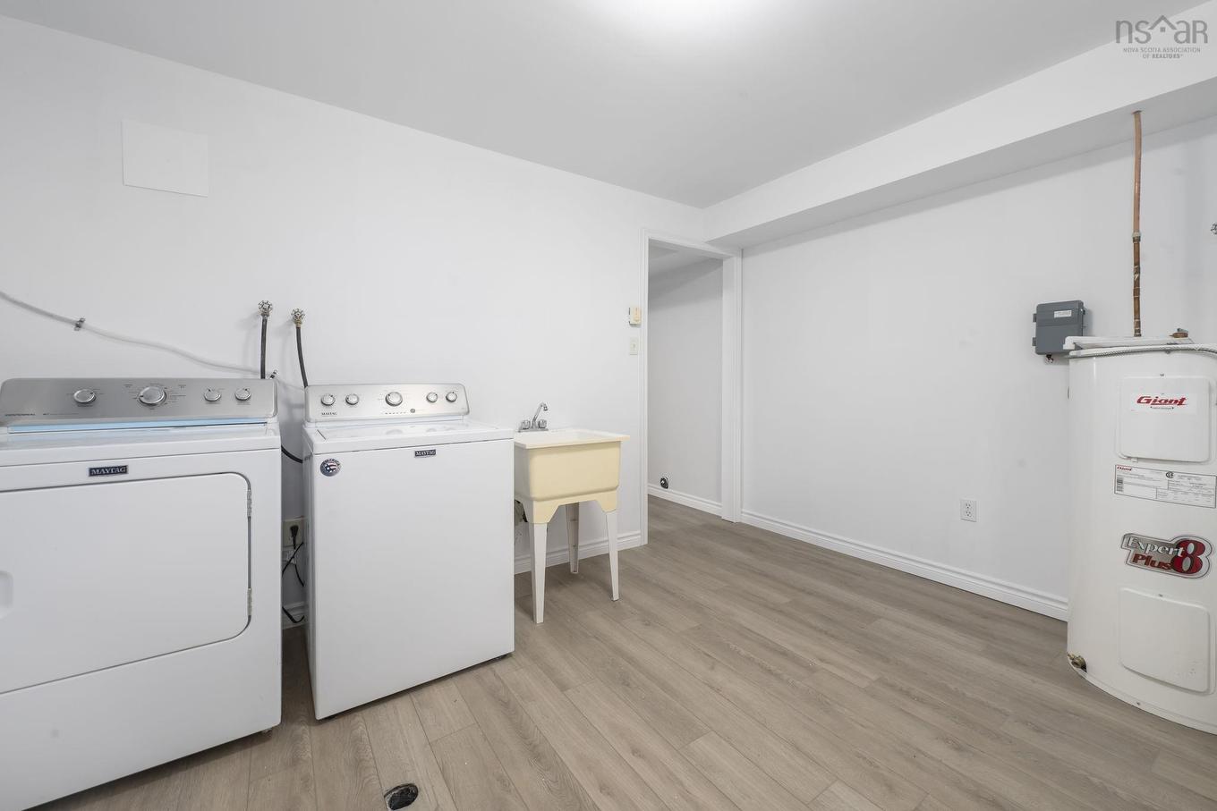 186 Avenue Du Portage, Dartmouth, NS