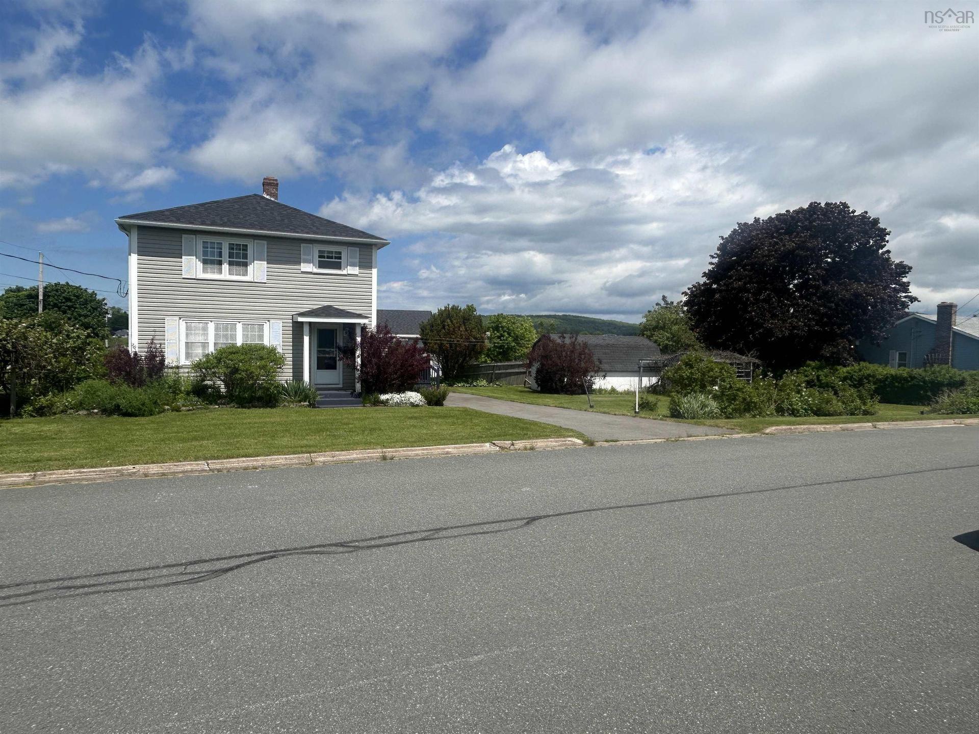 68 Mackinnon Street, Antigonish, NS