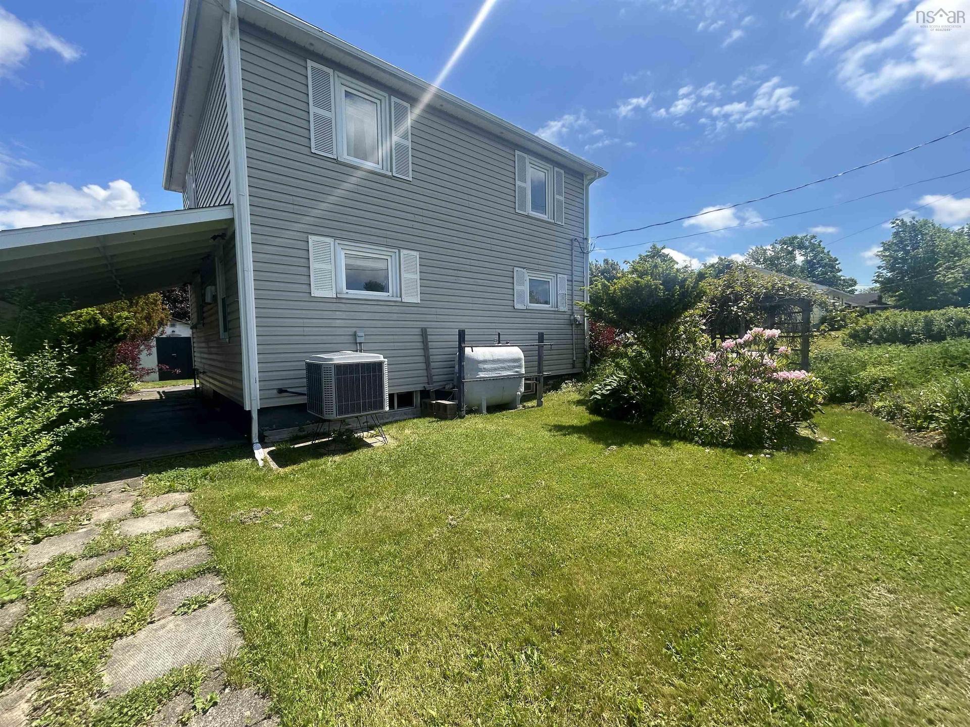 68 Mackinnon Street, Antigonish, NS
