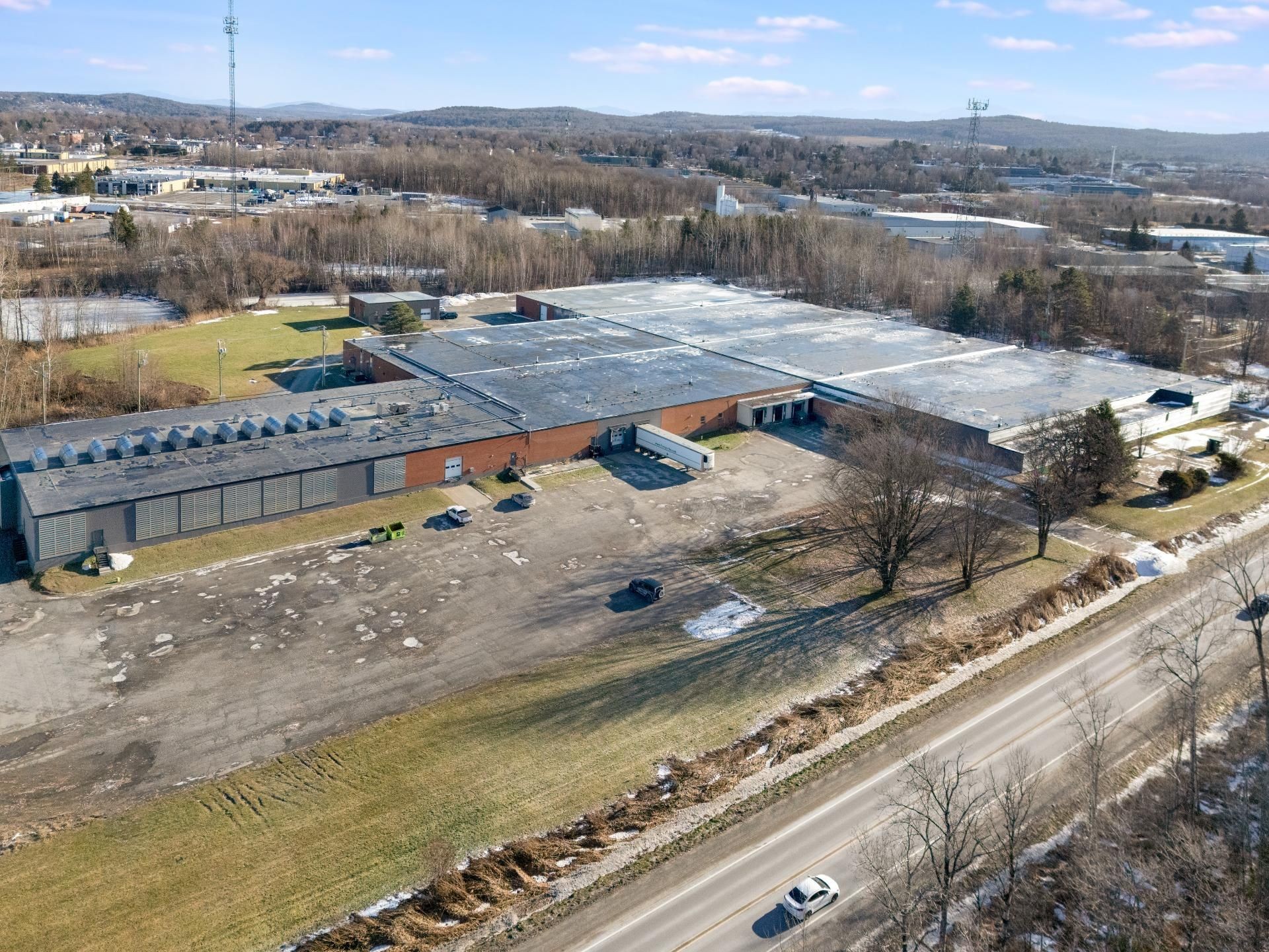 Photo aérienne - 135 Rue Dean, Cowansville, QC