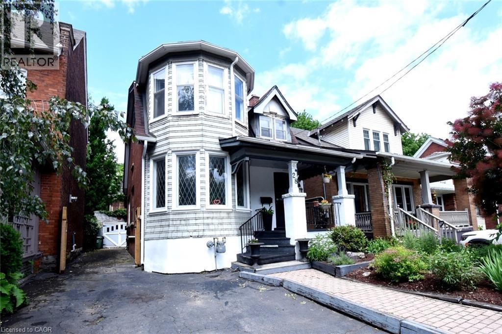 28 St Clair Avenue, Hamilton, ON